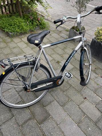Gazzele fiets beschikbaar voor biedingen