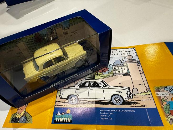 Kuifje auto 1;43 alfa giulietta uit juwelen van B castafiore, Verzamelen, Stripfiguren, Zo goed als nieuw, Beeldje of Figuurtje