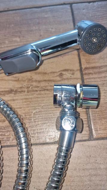 Douche kraan  beschikbaar voor biedingen