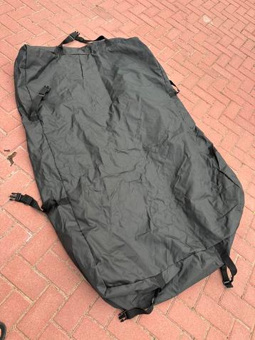 Dakkoffer Tas auto beschikbaar voor biedingen