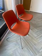 Twee Arper Stoelen - Oranje, Huis en Inrichting, Ophalen, Gebruikt, Twee, Overige kleuren