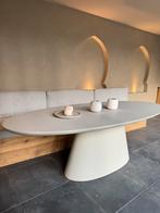 Eettafel beton cire japandi beige, Huis en Inrichting, Tafels | Eettafels, Ophalen, Vijf personen of meer, Ovaal, Nieuw