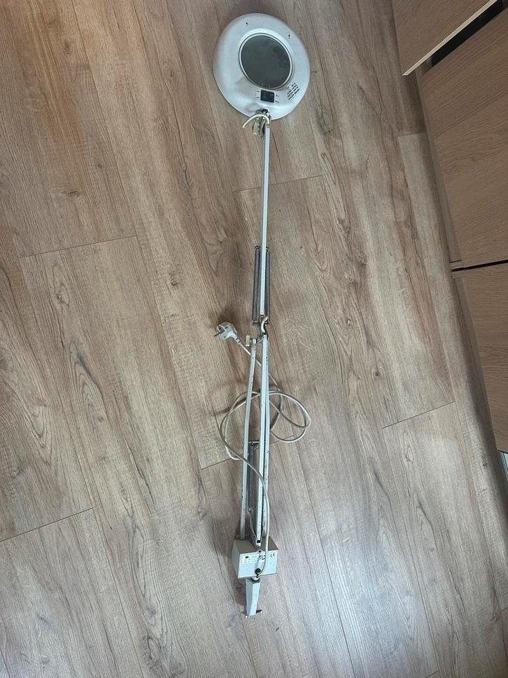 Loeplamp - Ideaal voor precisiewerk, Huis en Inrichting, Lampen | Vloerlampen, Gebruikt, Minder dan 100 cm, Metaal, Ophalen of Verzenden