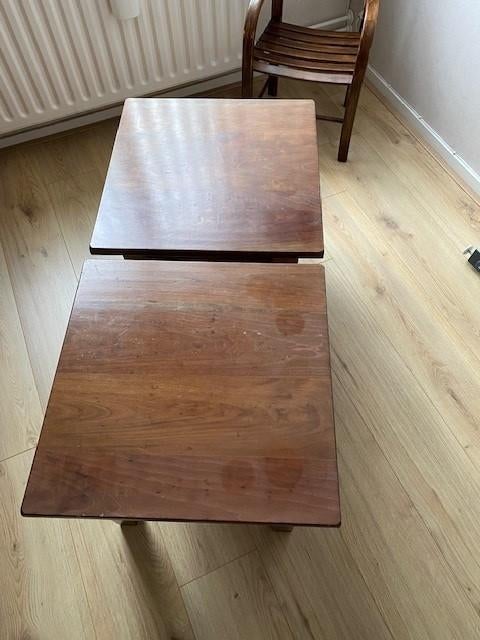 2 eiken bijzettafeltjes, Ophalen, Minder dan 45 cm, Minder dan 55 cm, Gebruikt