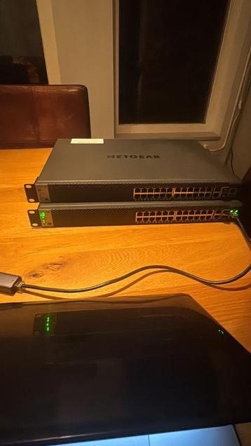 Netgear M4300 AV switch (m4250 , fiber , dante AVoip ) beschikbaar voor biedingen