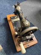 Antieke Adler Naaimachine - Defect, Decoratief Object, Antiek en Kunst, Antiek | Naaimachines, Ophalen of Verzenden