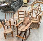 houten stoeltjes voor (sier) poppen in één koop, Verzamelen, Ophalen of Verzenden, Zo goed als nieuw, Poppenhuis