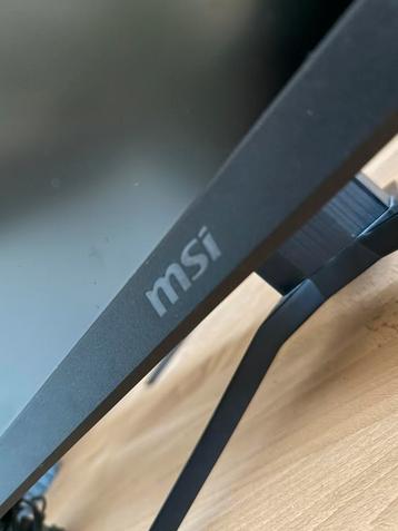 MSI Optix G27CQ4 – 27” QHD Curved Gaming Monitor beschikbaar voor biedingen