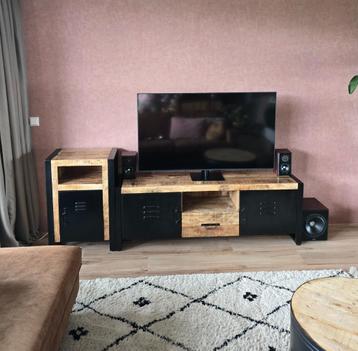 Tv meubel gigameubel mangohout beschikbaar voor biedingen