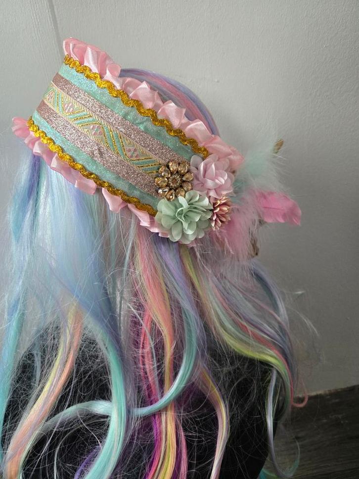 Carnaval Hoofdband - Opgemaakt en Uniek!, Kleding | Dames, Hoeden en Petten, Nieuw, Hoed, One size fits all, Ophalen of Verzenden