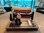 Antieke Naaimachine met Houten Koffer, Antiek en Kunst, Ophalen