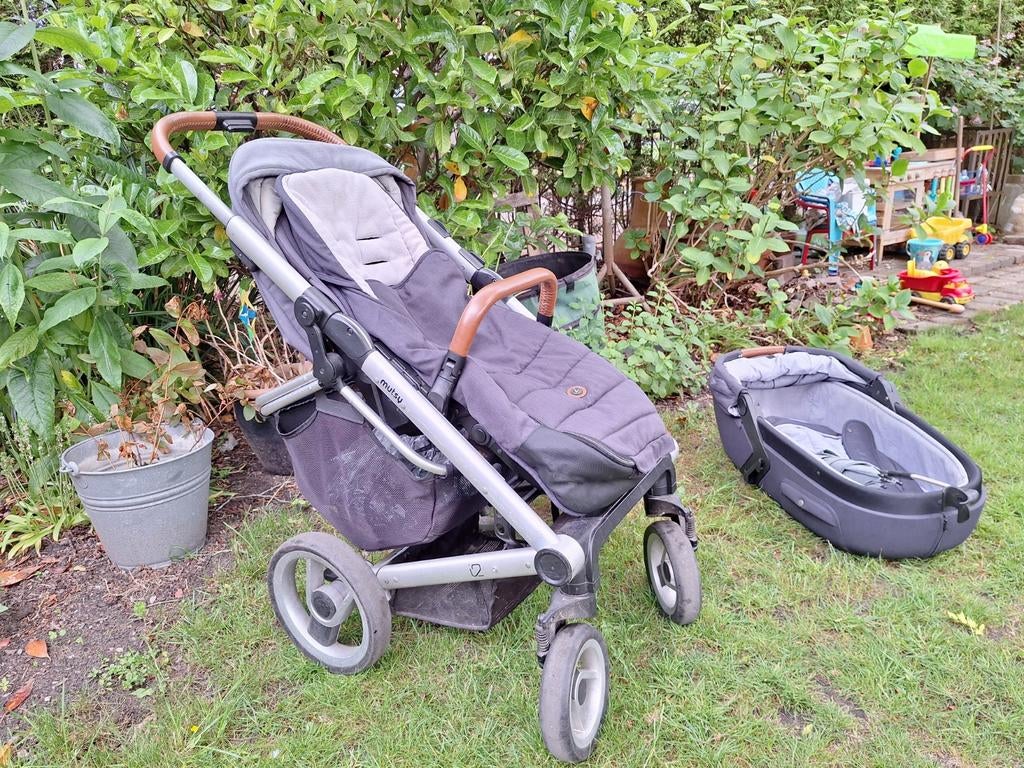 Mutsy i2 kinderwagen met reiswieg, buggysit en meerijdplank, Kinderen en Baby's, Ophalen, Gebruikt, Combiwagen, Mutsy