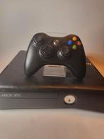 Zwarte Xbox 360 Slim 250gb met 1 controller en alle kabels, Spelcomputers en Games, Spelcomputers | Xbox 360, 250 GB, Met 1 controller