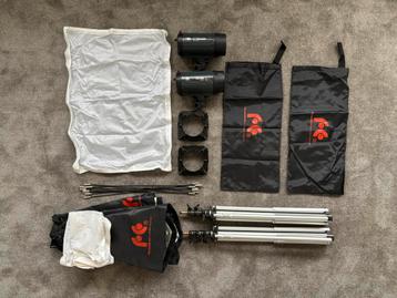 Falcon Eyes 2x SS-300T flitserset met softboxen en statieven beschikbaar voor biedingen