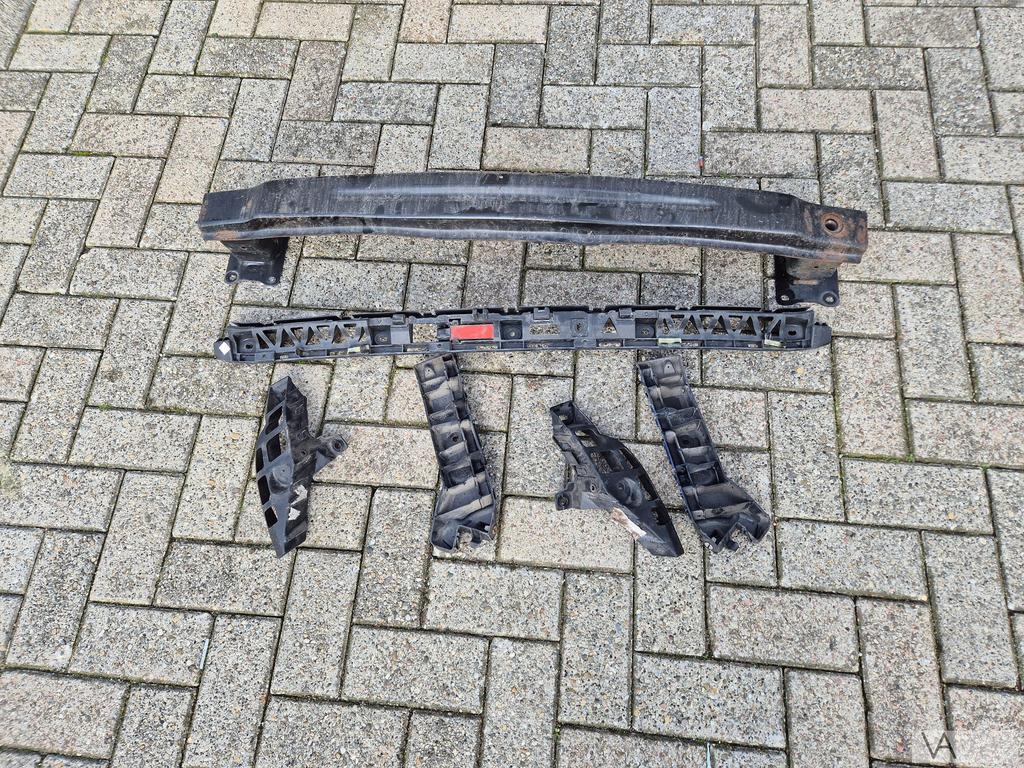 Seat Leon 5f 2013 - 2021 bumperbalk met bumpergeleiders €50, Gebruikt, -, -, Ophalen of Verzenden