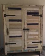Kast van sloophout voor speelgoed, servies, kleding etc, Huis en Inrichting, Ophalen, Met deur(en), 100 tot 150 cm, Zo goed als nieuw