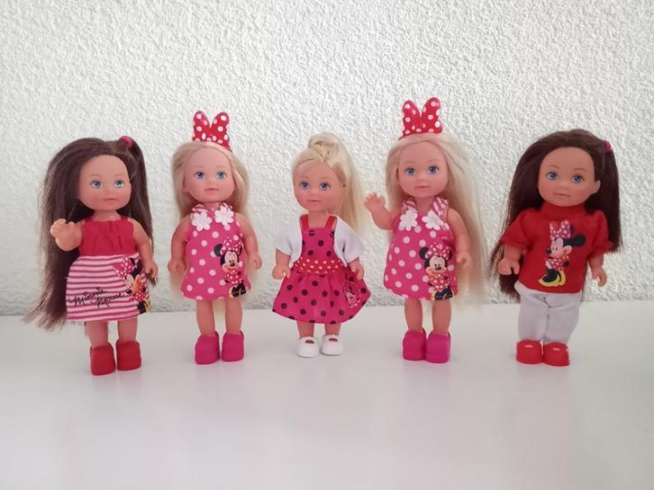 5 Leuke EVI LOVE Poppetjes met MINNIE MOUSE Kleding, Verzamelen, Disney, Zo goed als nieuw, Beeldje of Figuurtje, Mickey Mouse