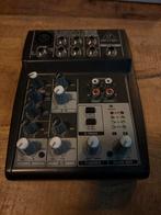 Behringer Xenyx 502 Mixer - Compact en veelzijdig, Ophalen of Verzenden, Zo goed als nieuw, Minder dan 5 kanalen, Microfooningang