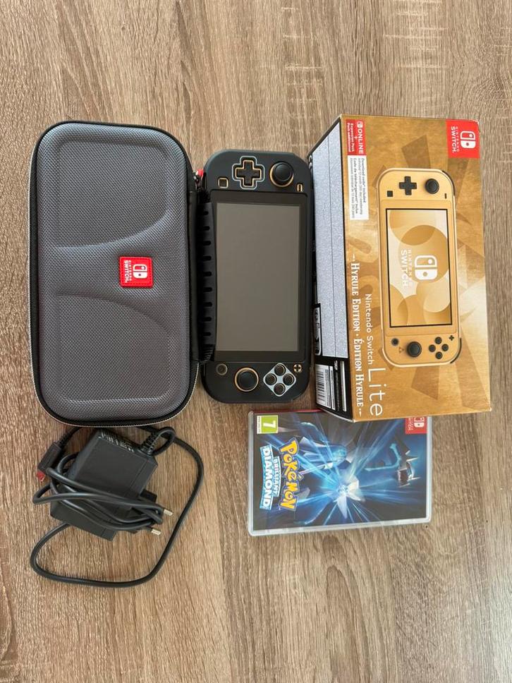 Nintendo Switch Lite Speciale Zelda Editie !! Volledig nieuw, Spelcomputers en Games, Spelcomputers | Nintendo Switch Lite, Zo goed als nieuw