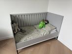 Kidsmill babykamer 4-delig: Bed/ledikant, kast,commode, Kinderen en Baby's, Kinderkamer | Complete kinderkamers, Ophalen, Zo goed als nieuw