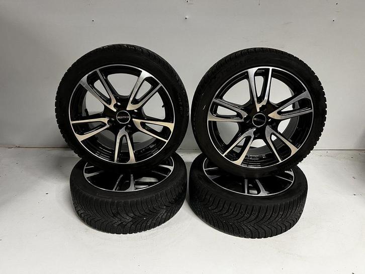 Ford Fiesta winterset met lichtmetalen velgen 195/45R16., Auto-onderdelen, Banden en Velgen, Banden en Velgen, Winterbanden, 16 inch