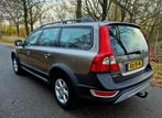 Volvo XC70 3.2 Momentum . Leder . Navi Automaat, Automaat, 238 pk, Zwart, XC70