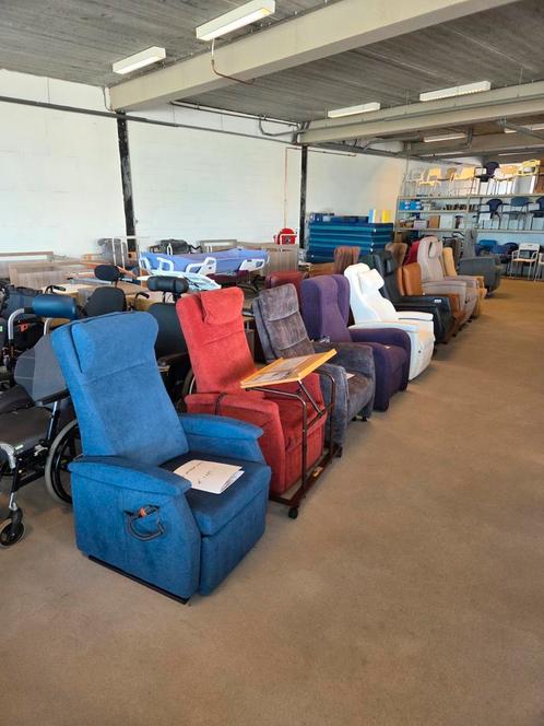 Sta op stoel / opsta stoel nieuw en/of gebruikt, Huis en Inrichting, Fauteuils, Nieuw, 50 tot 75 cm, Minder dan 75 cm, Ophalen