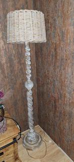 Mooie staande schemerlamp, Ophalen, 150 tot 200 cm, Hout, Landelijk