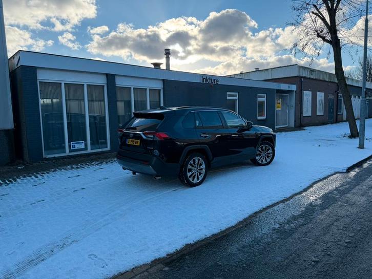 Toyota Rav4 2.5 Hybrid CVT AWD 2021 Zwart Vol 360 Trekhaak, Auto's, Toyota, Particulier, Rav4, 360° camera, 4x4, ABS, Achteruitrijcamera