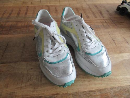 Floris van Bommel sneakers gymp maat 40, Kleding | Dames, Schoenen, Zo goed als nieuw, Sneakers of Gympen, Ophalen of Verzenden