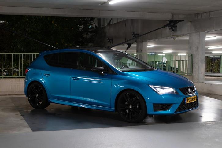 Seat Leon Cupra 290 DSG 2016 | alle opties | unieke kleur, Auto's, Seat, Particulier, Leon, ABS, Achteruitrijcamera, Adaptieve lichten