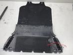 Audi A4 8W B9 Motorbeschermplaat onderzijde, Ophalen, Gebruikt