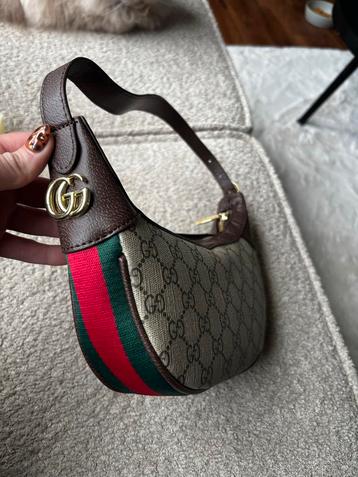 Nieuwe Gucci Tas beschikbaar voor biedingen