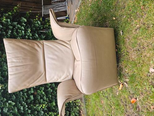 Relaxfauteuil JORI beige/Taupe leer medium Mono move, Huis en Inrichting, Fauteuils, Gebruikt, Leer, 50 tot 75 cm, Ophalen