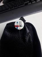 speld Vara artistieke staalkaart (Z177-130), Verzamelen, Speldjes, Pins en Buttons, Ophalen of Verzenden, Zo goed als nieuw