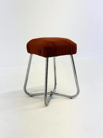 Vintage Bauhaus buisframe kruk beschikbaar voor biedingen