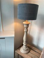 ZGAN houten landelijke tafellamp incl grijze cilinder  kap, Huis en Inrichting, Lampen | Tafellampen, Landelijk, Ophalen of Verzenden
