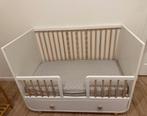 Adjustable IKEA Cot with drawer (white) + mattress, Ophalen, Verstelbaar