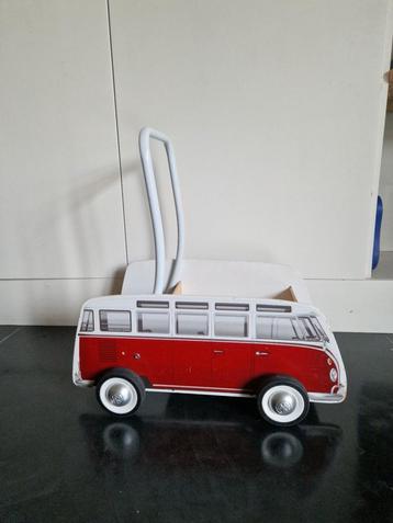 Hape Loopwagen Volkswagen - Retro Stijl! beschikbaar voor biedingen
