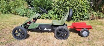 Berg Jeep Skelter met Aanhanger beschikbaar voor biedingen