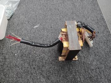 Transformator Gloeispanning 4x 6,3V beschikbaar voor biedingen