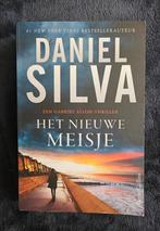 Daniel Silva - Het nieuwe meisje, Daniel Silva, Ophalen of Verzenden, Zo goed als nieuw