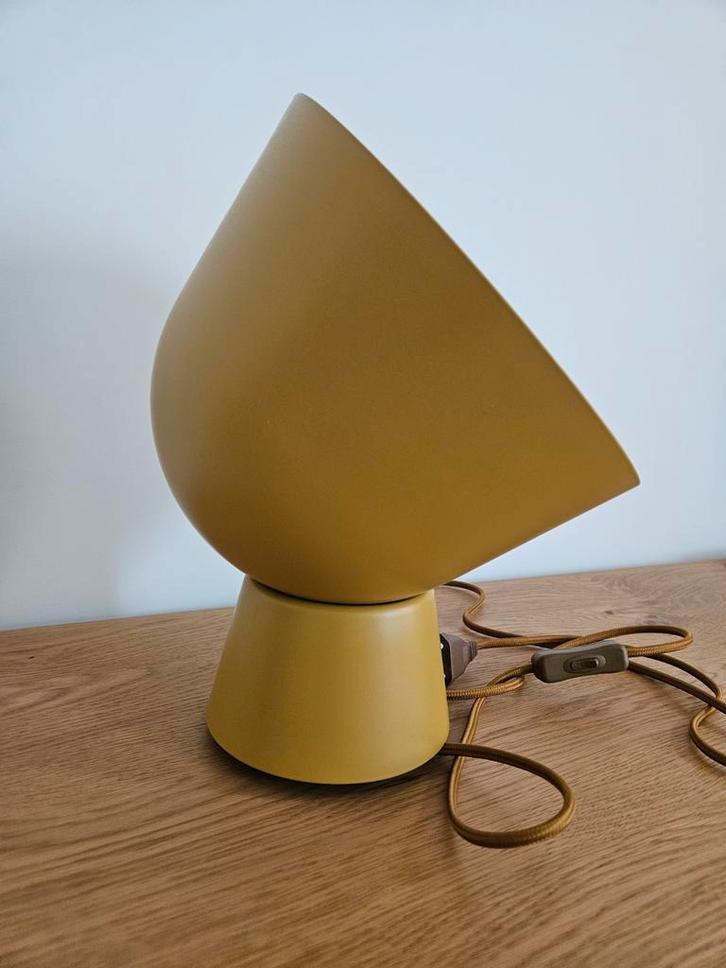 IKEA ps 2017 OLA WIHLBORG lamp in Mosterdgeel, Huis en Inrichting, Lampen | Tafellampen, Zo goed als nieuw, Minder dan 50 cm, Ophalen of Verzenden