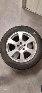 17" Volvo XC rims with tires, Ophalen, Gebruikt, Banden en Velgen, 17 inch