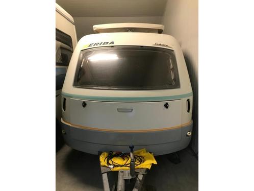 Eriba Future 480 T (994232), Caravans en Kamperen, Caravans, Particulier, tot en met 3, 750 - 1000 kg, Treinzit, Eriba, 2 aparte bedden