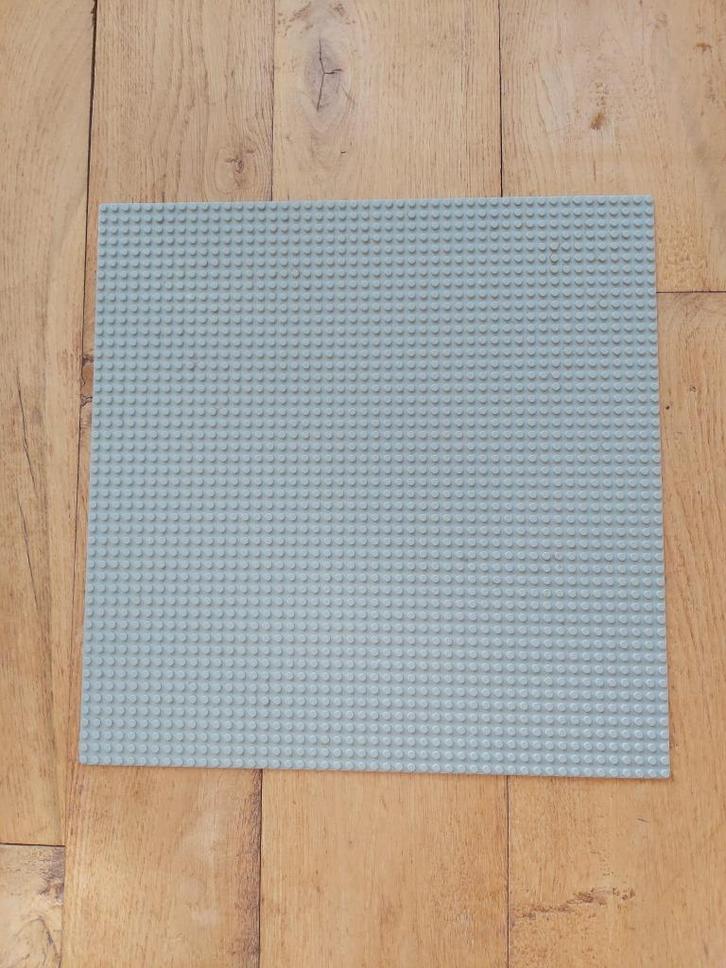 Lego - bouwplaat grijs, Kinderen en Baby's, Speelgoed | Duplo en Lego, Zo goed als nieuw, Lego, Complete set, Ophalen of Verzenden