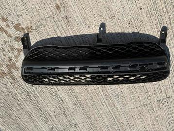 Peugeot 107 facelift bumper grill beschikbaar voor biedingen