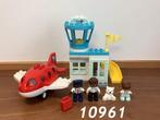Duplo vliegtuig en vliegveld 10961 (compleet) 1, Ophalen of Verzenden, Zo goed als nieuw, Complete set, Duplo