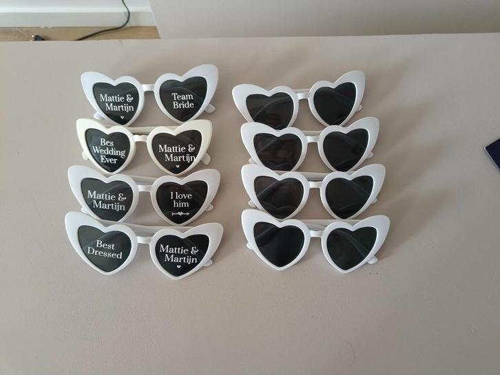hartjeszonnebrillen voor bruiloft, Hobby en Vrije tijd, Feestartikelen, Zo goed als nieuw, Overige typen, Geboorte of Huwelijk