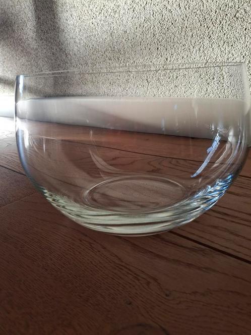 Grote brede vaas helder glas bol vorm 16 cm hoog 21 cm diame, Huis en Inrichting, Woonaccessoires | Vazen, Zo goed als nieuw, Overige kleuren